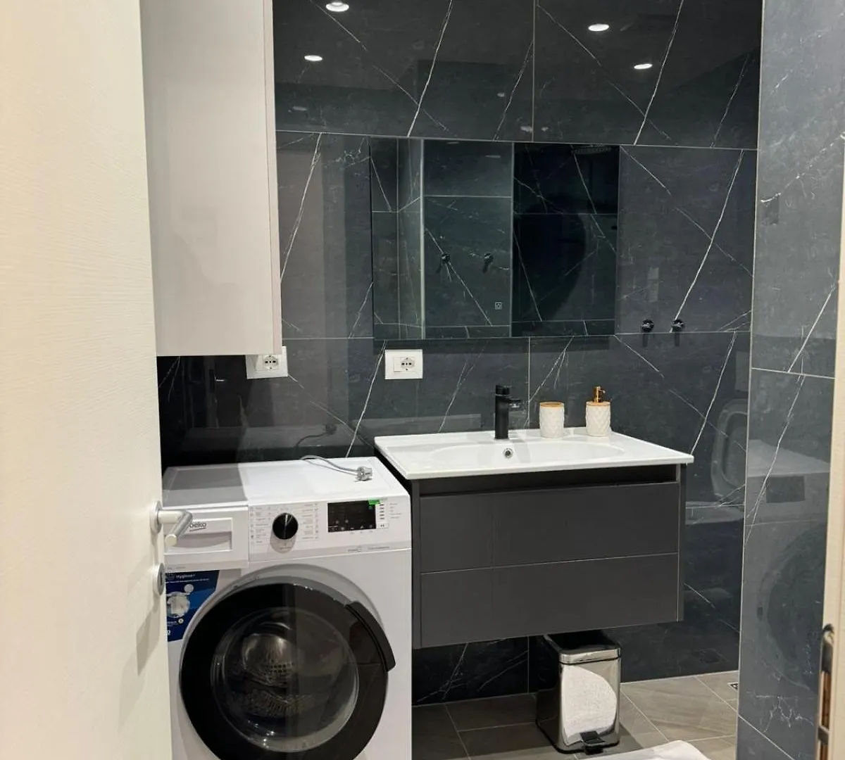 Oasis Apartment Sarande